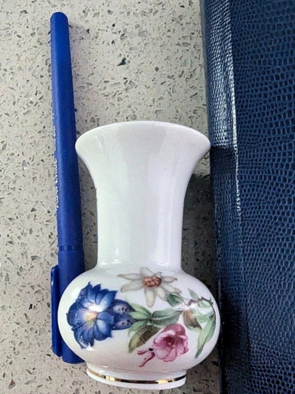 Bavaria Schumann Floral Porcelain Vase White & Pink